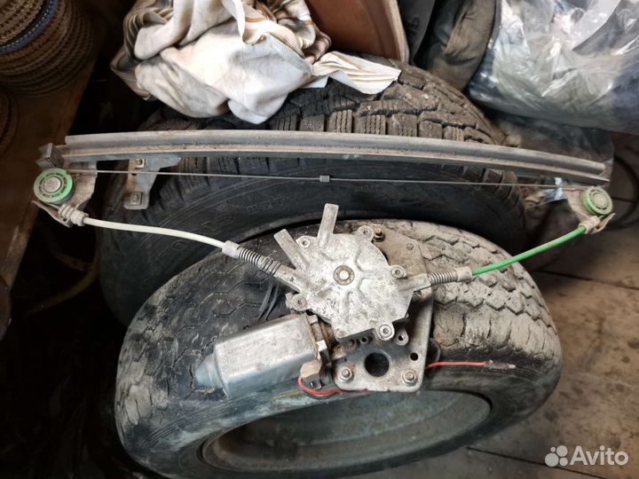 Электростеклоподъемник saab