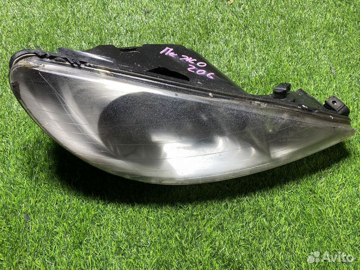 Фара правое Peugeot 206