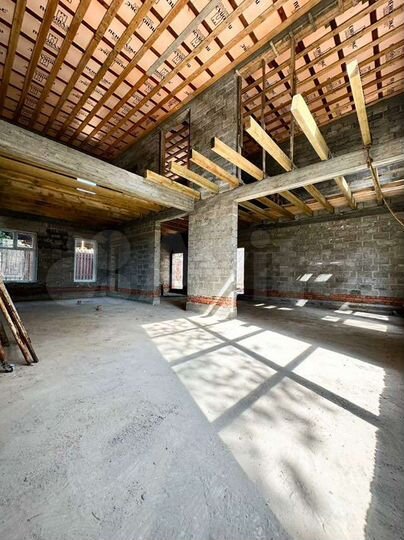 Дом 174,7 м² на участке 7,5 сот.