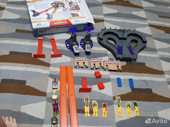 Гоночный трек Hot wheels