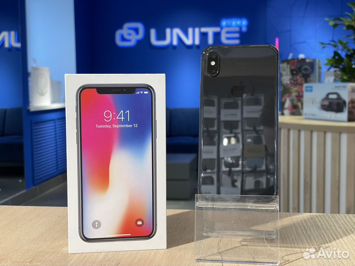 iPhone X, 64 ГБ