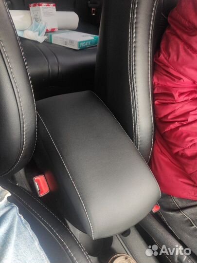 Подлокотник Kia Rio 4 вставной, экокожа