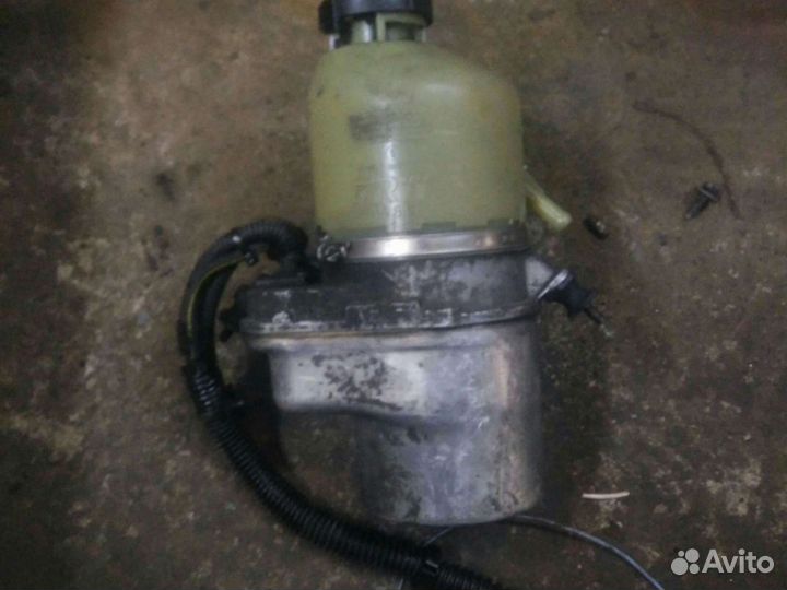 Насос гур эгур TRW Opel Astra Zafira