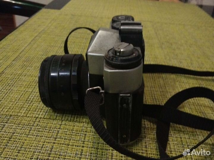 Плёночный фотоаппарат Зенит ет