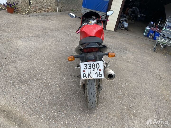 Suzuki SV400s