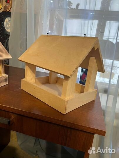 Кормушка для птиц