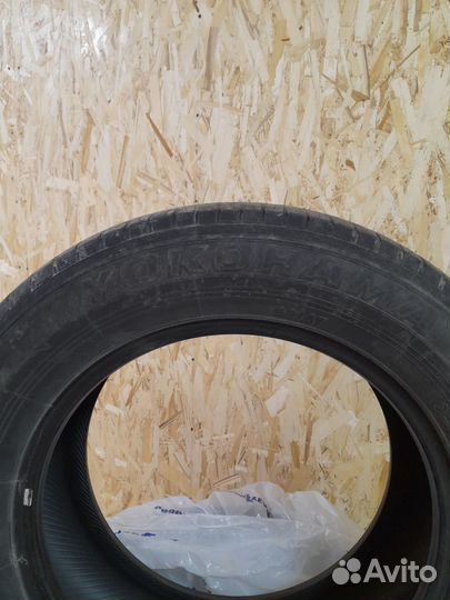 Yokohama 104ZR 2.25/65 R17