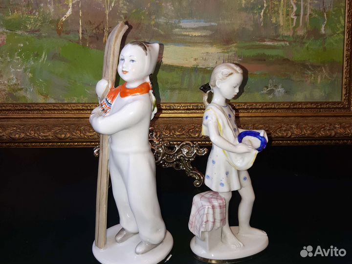 Статуэтки фарфоровые Лфз 