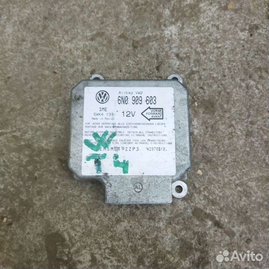 Блок управления Airbag VW Transporter T4