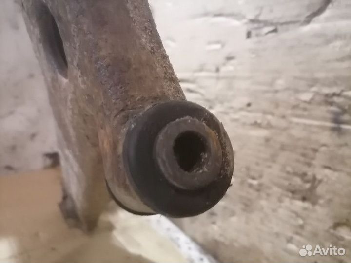 Рычаг передний левый Chery Fora (A21)