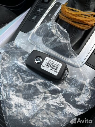 Ключ оригинальный новый Для Volkswagen