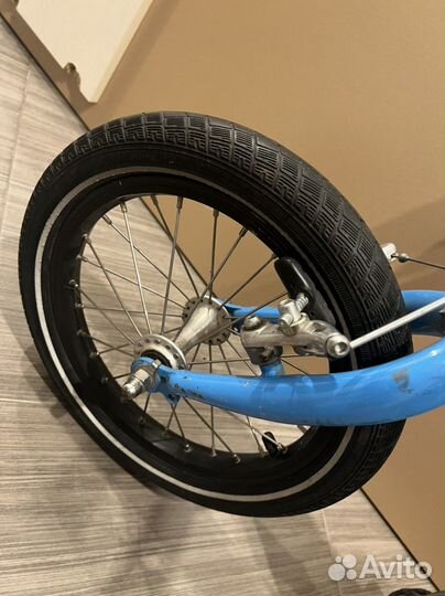 Велосипед bmw kidsbike беговел