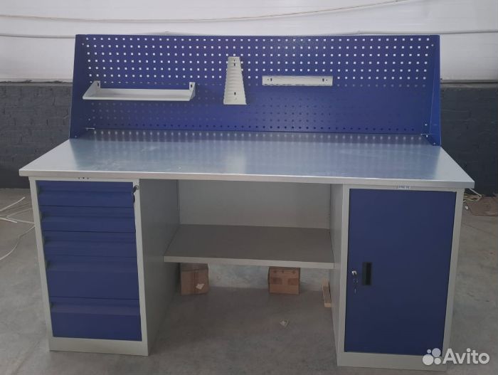 Верстак слесарный