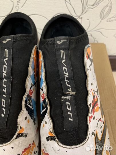 Футбольные бутсы Joma