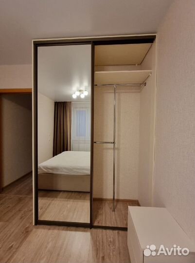 Шкаф навесной