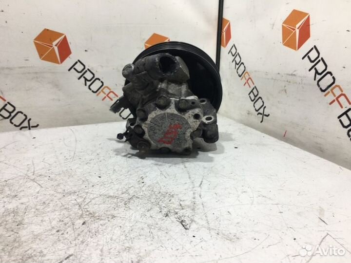 Насос гидроусилителя руля Mercedes C-Class W203