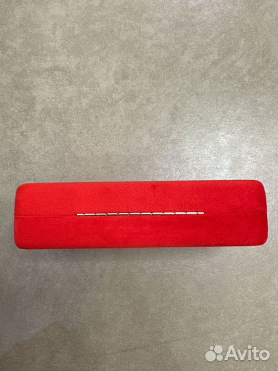 Очечник Carolina Herrera оригинал