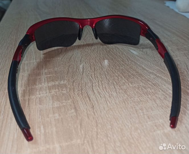 Солнцезащитные очки oakley