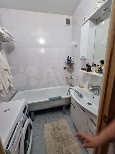 3-к. квартира, 80 м², 5/10 эт.