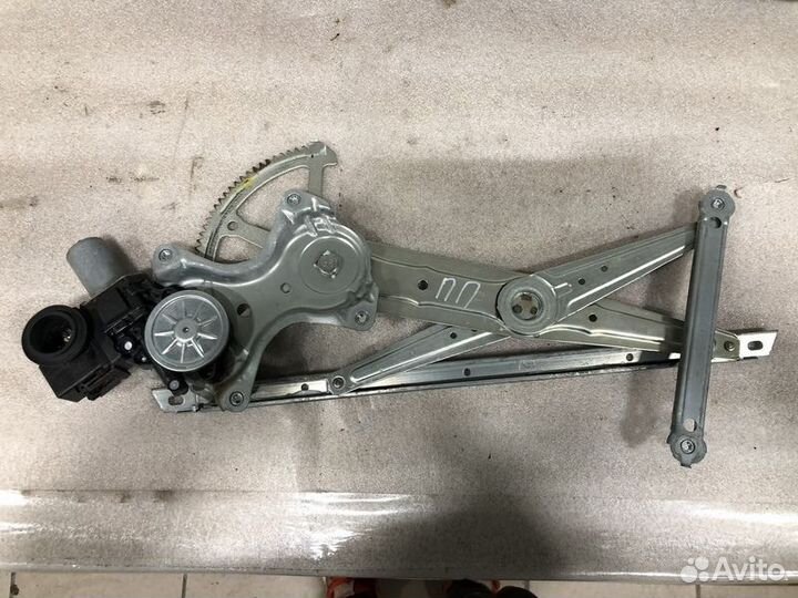 Стеклоподъемник электр. передний Lexus RX