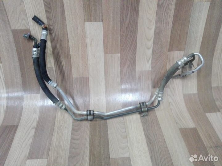 Трубка гур Renault Kaptur Рено Каптюр