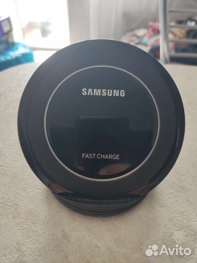 Беспроводная зарядка Samsung