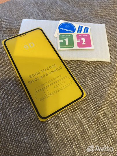 Чехол и стекло на iPhone 11