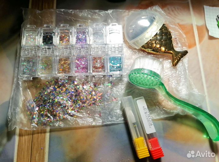 Декор для маникюра (камифубики, стразы и др)