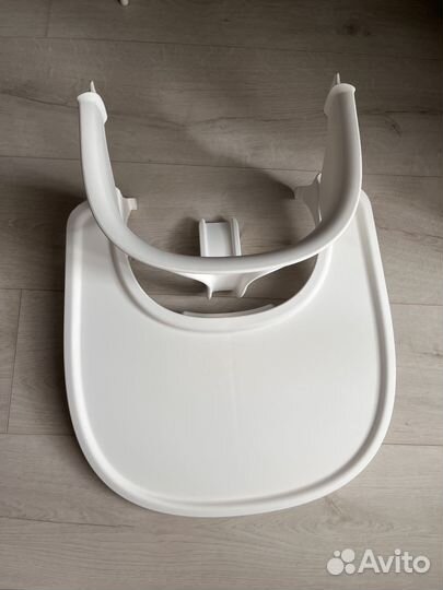 Столик с фиксатором Nomi для детского стульчика