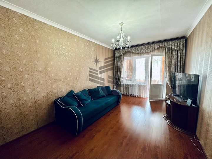 2-к. квартира, 70 м², 2/5 эт.