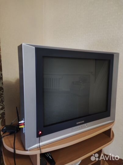 Телевизор samsung