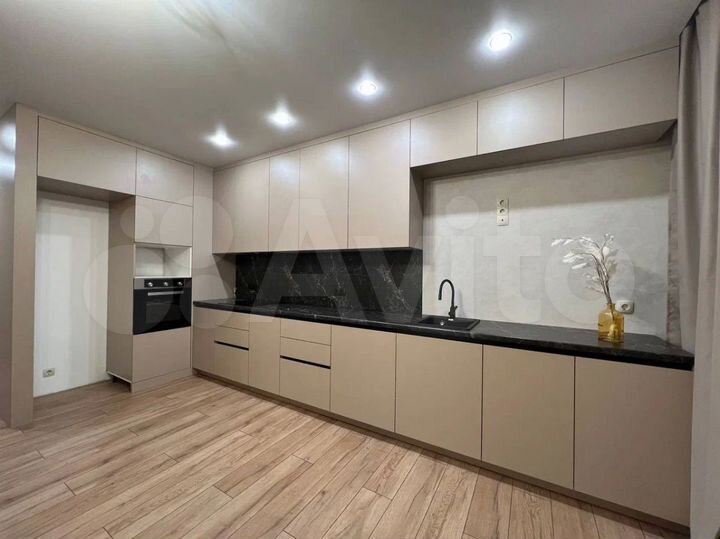 2-к. квартира, 73 м², 5/8 эт.