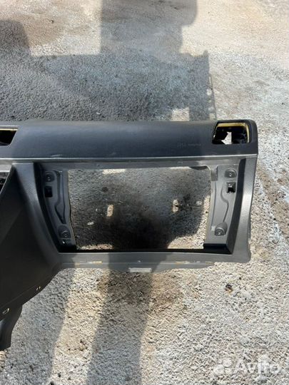 Торпедо Volvo Xc90 внедорожник 2.9 2004