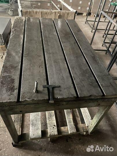Чугунный сварочный стол