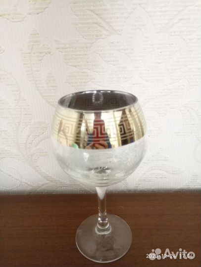 Бокалы новые набор