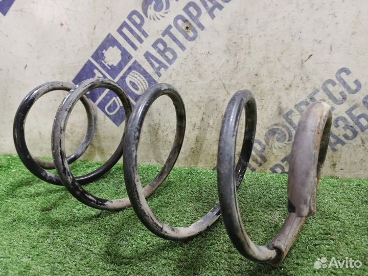 Пружина подвески передняя правая Renault Megane 2