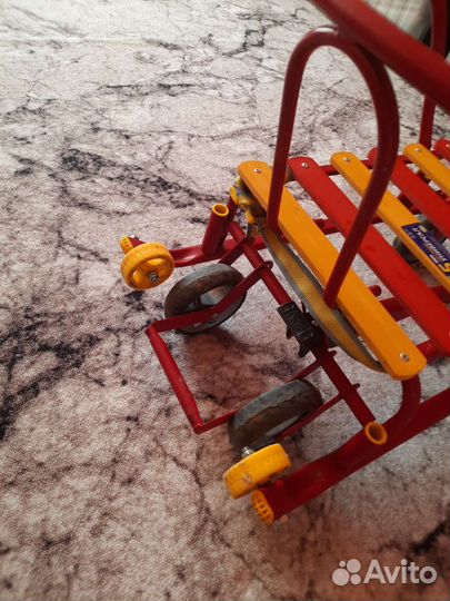 Санки с колёсами