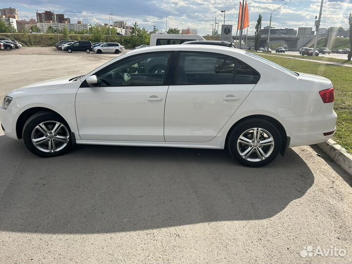 Volkswagen Jetta 1.6 AT, 2012, 187 000 км