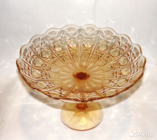 Ваза на ножке фруктовница карамельное стекло СССР