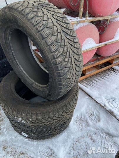 Nokian Tyres Hakkapeliitta 8 205/60 R16 105