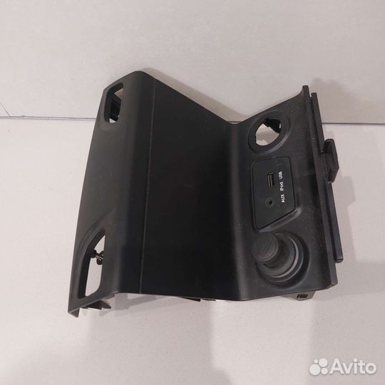 Hyundai ix35 накладка консоли AUX USB