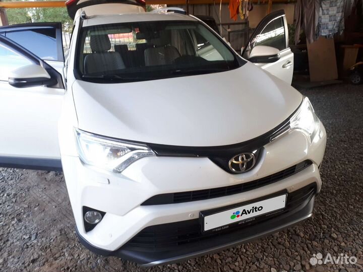 Toyota RAV4 2.5 AT, 2017, 130 000 км