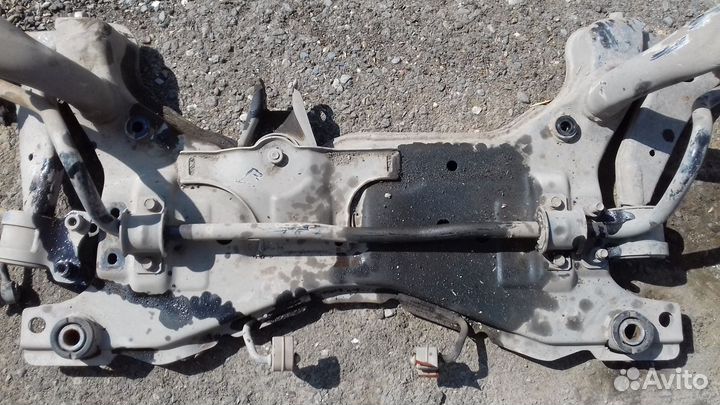 Подрамник передний Мазда 3 вк