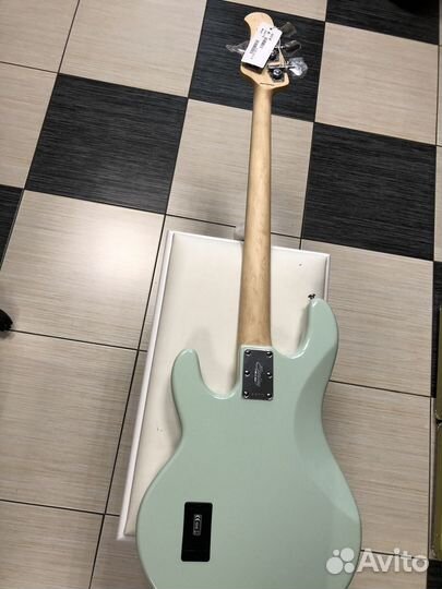 Бас-гитара sterling StingRay Mint Green