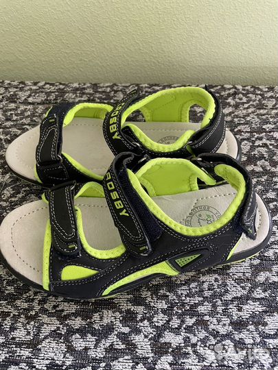 Сандали для мальчика новые