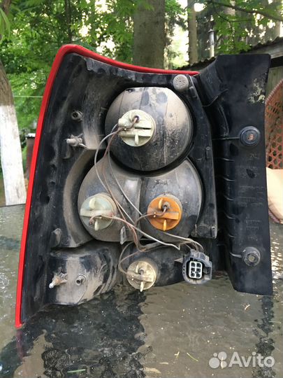 Фонарь задний правый land rover freelander 2