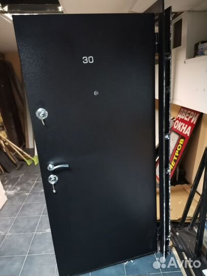 Дверь входная металлическая 2050960 Правая