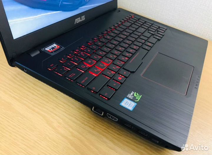 Игровой ноутбук Asus
