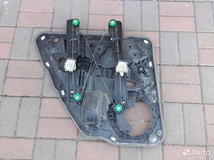 Стеклоподъёмник задний правый Porsche cayenne 958