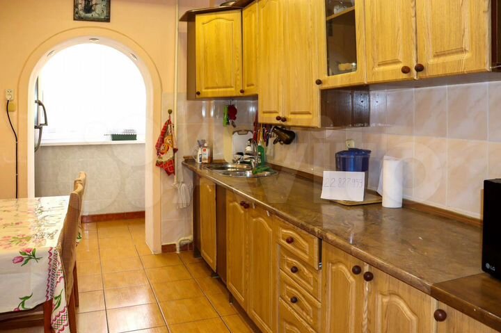 2-к. квартира, 60 м², 2/3 эт.